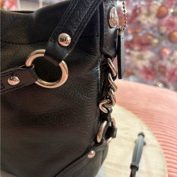 Coach Black Leather Shoulder Bag - Picture 3 of 9